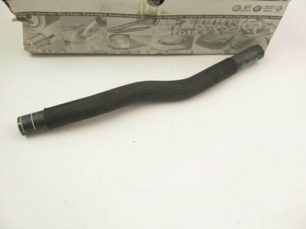 AUDI Q7 4M  Engine Coolant Connector Hose 06E121082R ORIGINAL