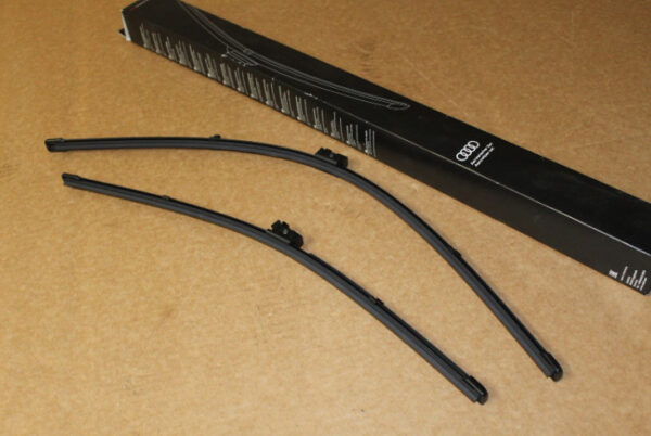AUDI Q8 4MN Front Aerodynamic Wiper Blades Set RHD 4M8998002C ORIGINAL