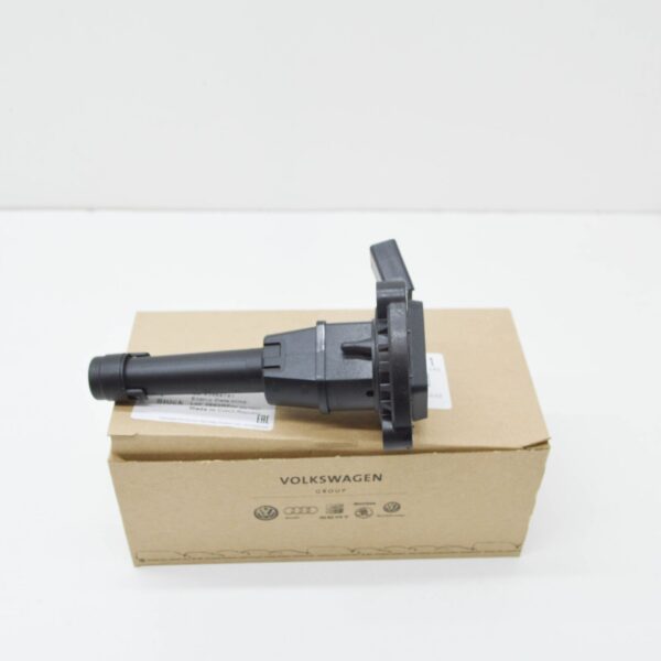 AUDI Q7 4M Engine Oil Level Sensor 06M907660A ORIGINAL