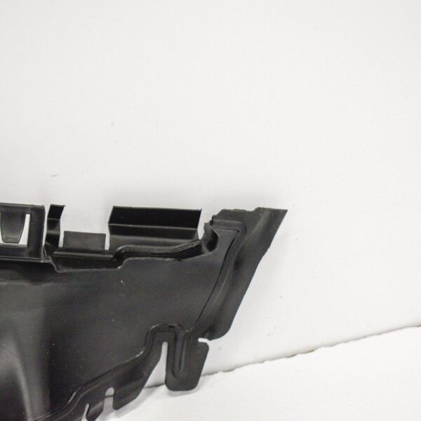 Audi A4 4G Radiator Front Duct Right 4G0121284BB ORIGINAL - Image 3