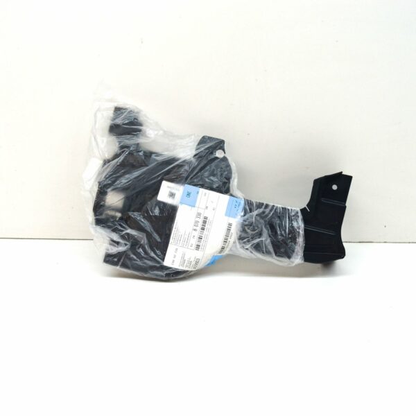 BMW M5 F90 M Right Bottom Radiator Air Duct 51748070330 ORIGINAL