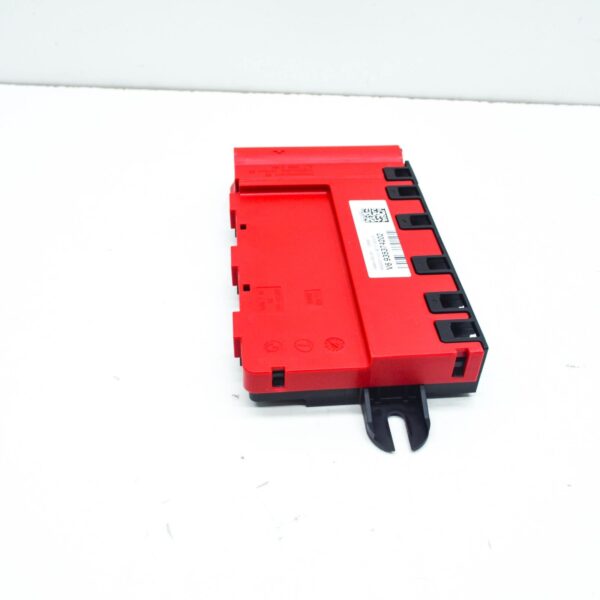 BMW 5 G30 Power B+ Distribution Box 9353742 61149353742 ORIGINAL - Image 5