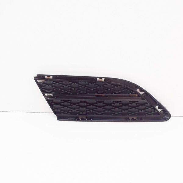 BMW 3 E90 Front Bumper Right Closed Grille 51117138418 7138418 ORIGINAL - Image 2