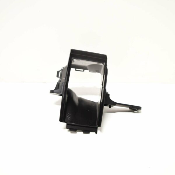 BMW X7 G07 Front Right Brake Air Duct 51747421686 ORIGINAL - Image 4
