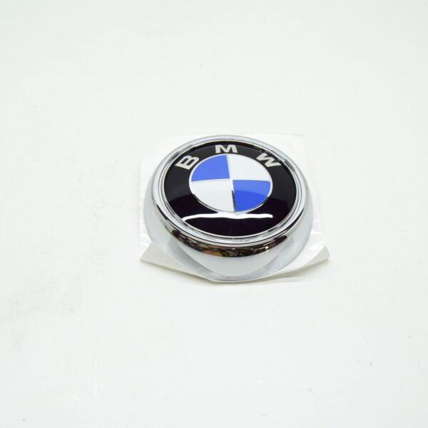 BMW F26 SAC Trunk Lid BMW Emblem Badge 7340321 51147340321 NEW