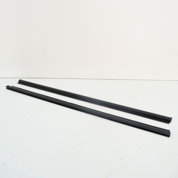 BMW 5 E34 Rear Lower Door Weather Strip Pair Set 51221944421 ORIGINAL - Image 2
