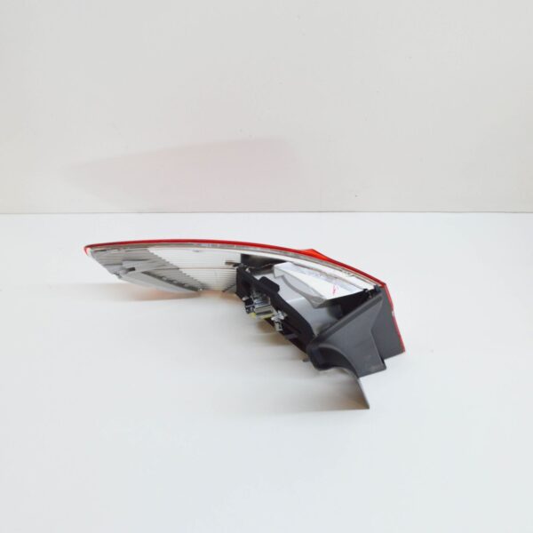 BMW X6 E71 Rear Right Outer Taillight Lamp 63217179984 7179984 ORIGINAL - Image 5