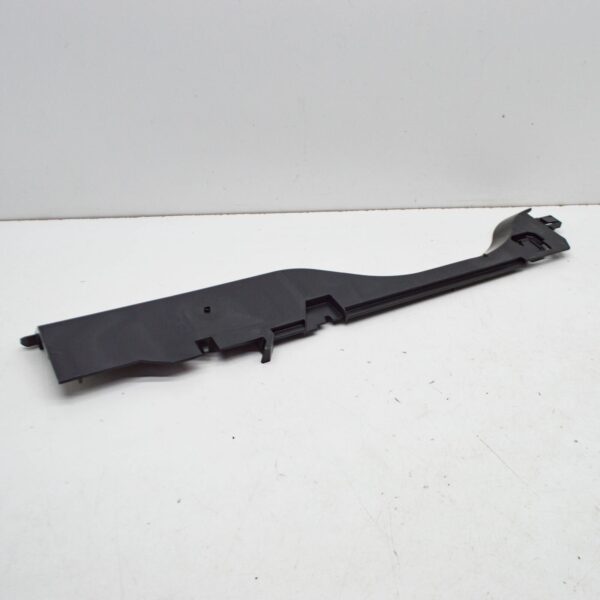 BMW X5 G05 Left Side Radiator Covering  17118655768 ORIGINAL - Image 2