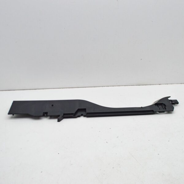 BMW X5 G05 Left Side Radiator Covering  17118655768 ORIGINAL - Image 3