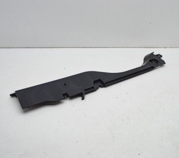 BMW X5 G05 Left Side Radiator Covering  17118655768 ORIGINAL - Image 4