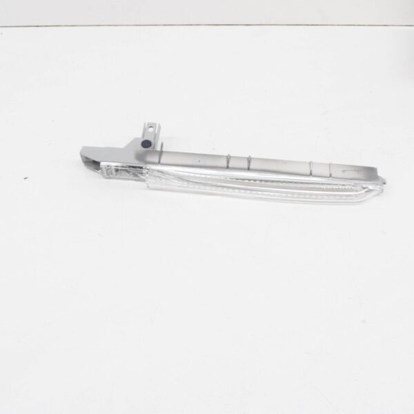 BMW 3 E90 Front Right Turn Signal 63137838540 7838540 ORIGINAL - Image 2