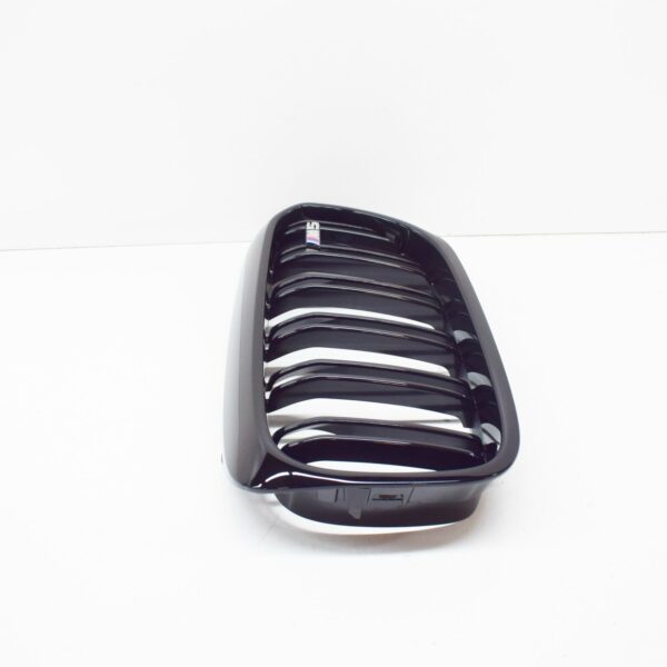 BMW M5 F90 Front Left Radiator Kidney Grille 51138076043 ORIGINAL - Image 3