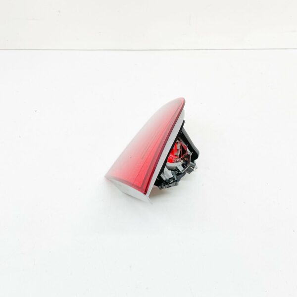 BMW 3 E92 Rear Tailgate Right Taillight 63217162300 7162300 ORIGINAL - Image 5