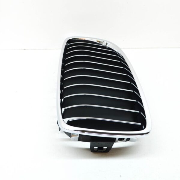BMW 4 F32 Radiator Left Luxury Grille 51137294815 7294815 2016 ORIGINAL - Image 4