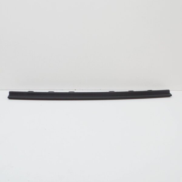 AUDI A1 Sportback GBA Rear Bumper Center Grille Trim 82A8078239B9 ORIGINAL - Image 2