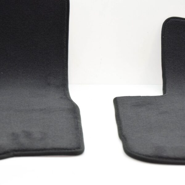 BMW Z4 Roadster E89 Floor Mat Set 51477222157 7222157 ORIGINAL - Image 2