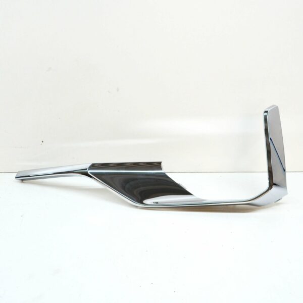 BMW X7 G07 Front Left Lower Grille Moulding LUXURY 51117470329 ORIGINAL - Image 2