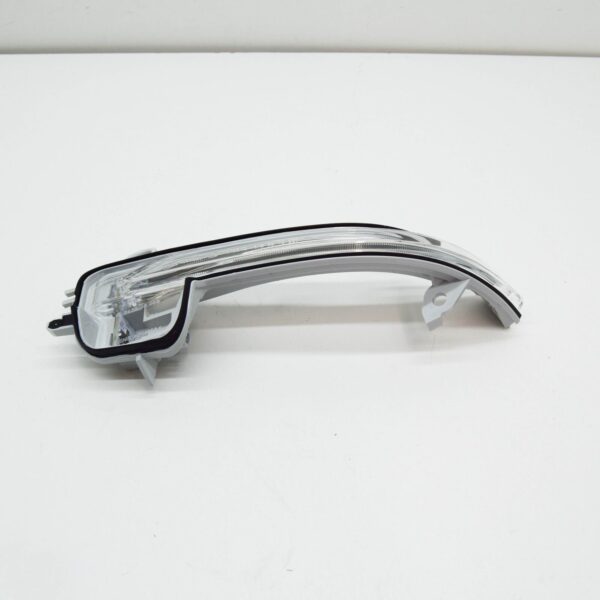 BMW X1 F48 Front Left Door Mirror Turn Indicator 63137377963 ORIGINAL - Image 2