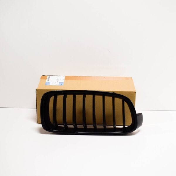 BMW 3  F30 Front  Bumper Right Radiator M Grille 51712240778  ORIGINAL