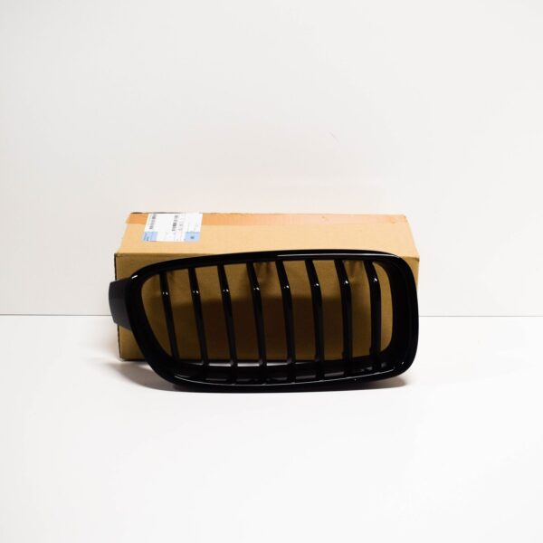 BMW 3  F30 Front  Bumper Right Radiator M Grille 51712240778  ORIGINAL - Image 2