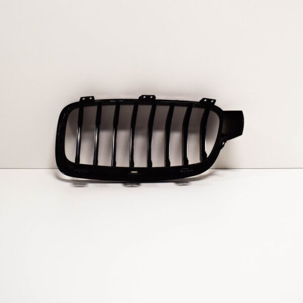 BMW 3  F30 Front  Bumper Right Radiator M Grille 51712240778  ORIGINAL - Image 5