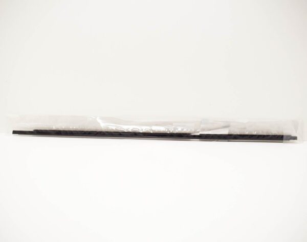 BMW 5 E39 Rear Left Door Outer Weatherstrip 51228159021 ORIGINAL - Image 2