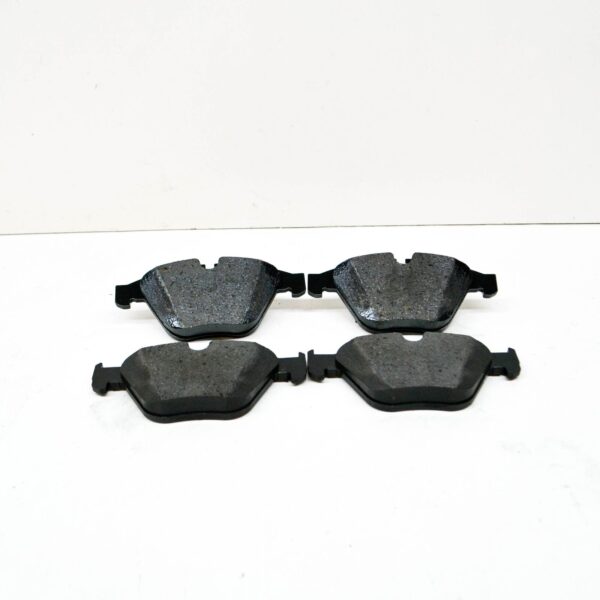 BMW 5 E60 Front Brake Pad Set 34116794915 6794915 ORIGINAL - Image 2