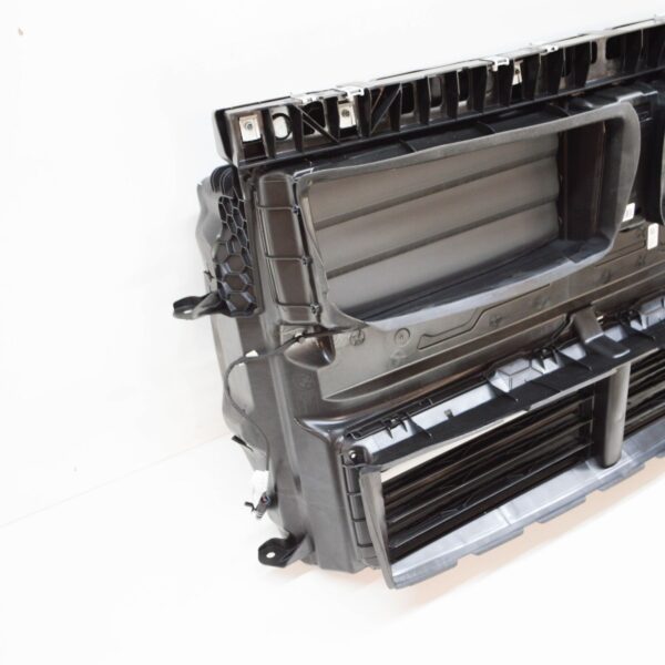 BMW X1 F48 Air Duct With Flap Control M 8077605 51748077605 ORIGINAL - Image 3