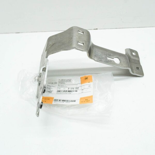 BMW M8 Cabrio F91 Front Right Vertical Connection Support 8079932 ORIGINAL