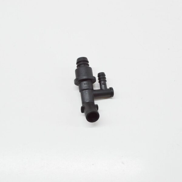 BMW 7 E32 Carter sniff hose connector Cyl 1-6 11151718713 new original - Image 2