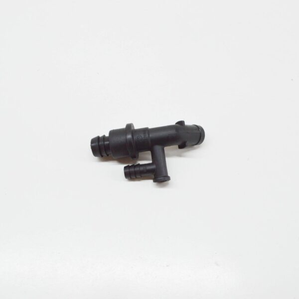 BMW 7 E32 Carter sniff hose connector Cyl 1-6 11151718713 new original - Image 5