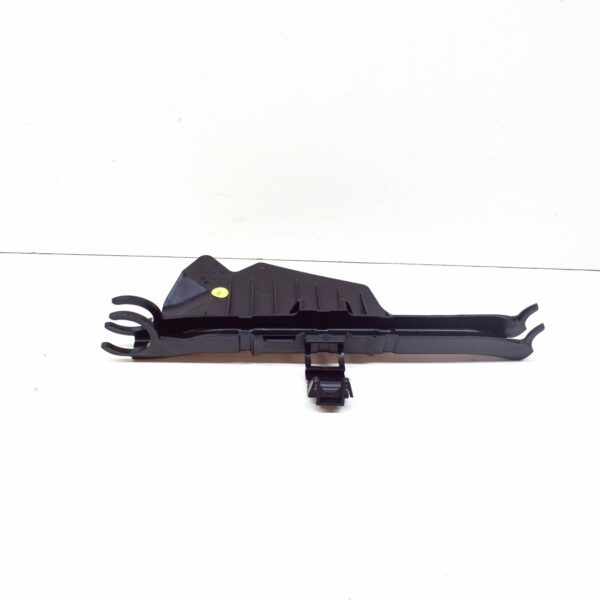 AUDI A5 Cabrio F57 Rear Left Suspension Control Arm Cover 8W0505561B ORIGINAL - Image 2