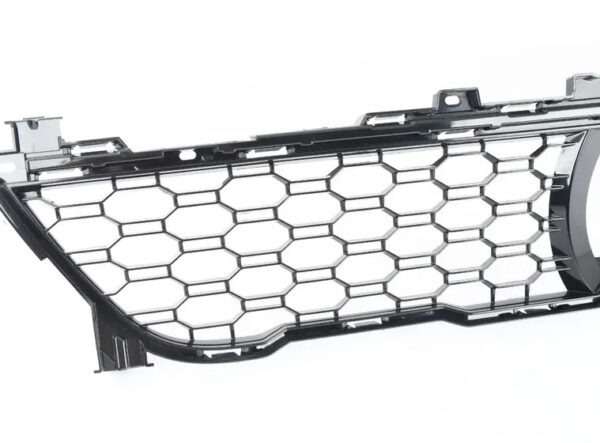 BMW X7 G07 Front Middle Bottom Open Grille 51118069888 ORIGINAL - Image 3