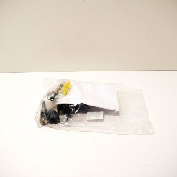 BMW 3 E30 Trunk Lock Repair Kit 51249061876 ORIGINAL - Image 3