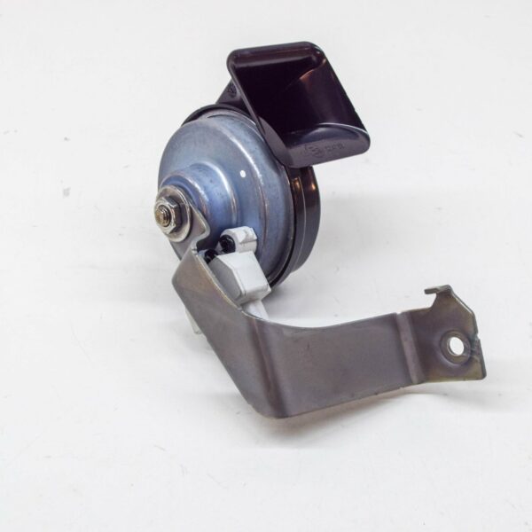 BMW M4 Coupe G82 Low-Tone Horn Signal 8081755 61338081755 ORIGINAL - Image 4