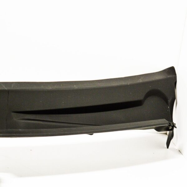 BMW X3 E83 Windscreen Panel Cover 51713401812 3401812 RHD ORIGINAL - Image 5