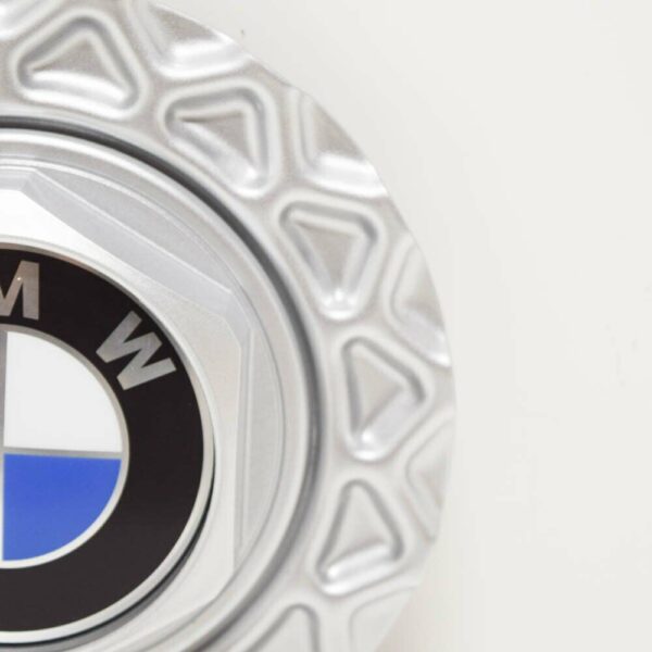 BMW 3 E30 Wheel Center Hub Cap 36132225622 2225622 ORIGINAL - Image 5