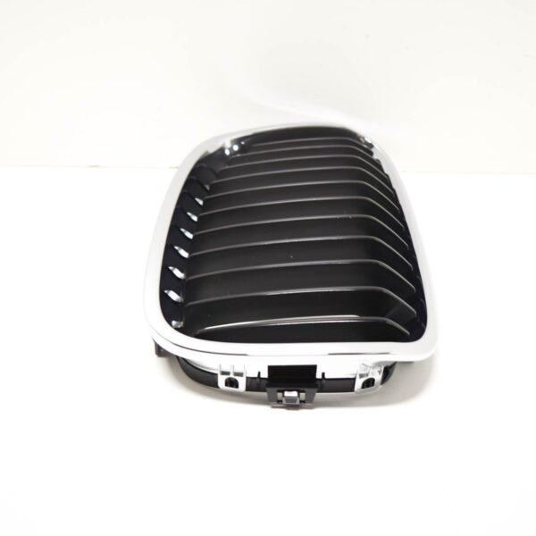 BMW 1 F20 Front Radiator Right Grille Basis 51137239022 7239022 2014 ORIGINAL - Image 3