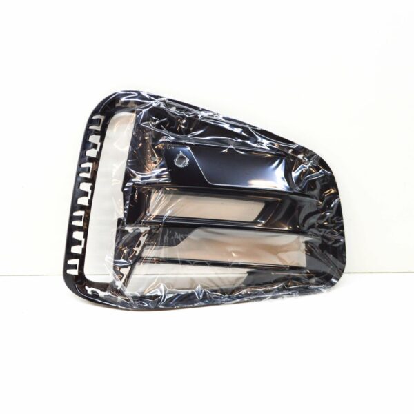 BMW M4 Coupe G22 G82 Front Right Bumper Open Grille 51118076732 ORIGINAL