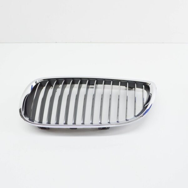 BMW 3 E93 Front Radiator Left Grille Chrome 51137157277 7157277 2009 ORIGINAL - Image 2