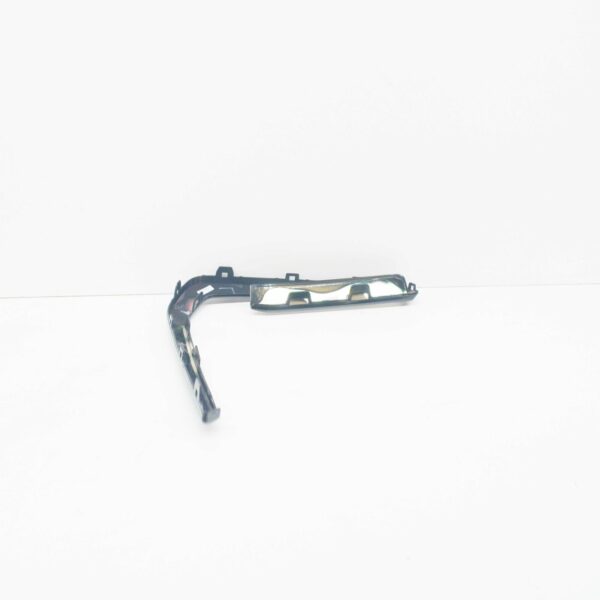 BMW X7 G07 M Front Bumper Lower Grille Right Finisher 51118074262 ORIGINAL - Image 5