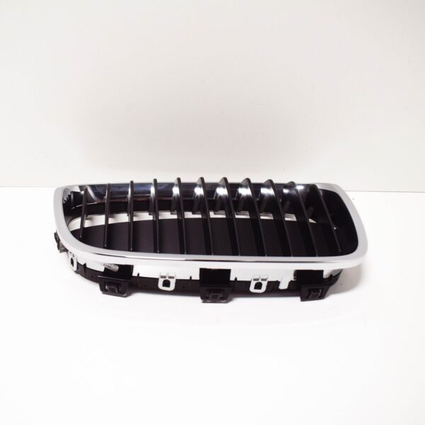 BMW 1 F20 Front Radiator Right Kidney Grille 51137324390 7324390 ORIGINAL - Image 2