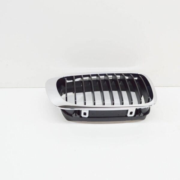 BMW 3 E46 Front Bumper Right Grille 51138208684 ORIGINAL - Image 2