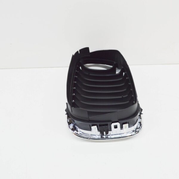 BMW 3 E46 Front Bumper Right Grille 51138208684 ORIGINAL - Image 5