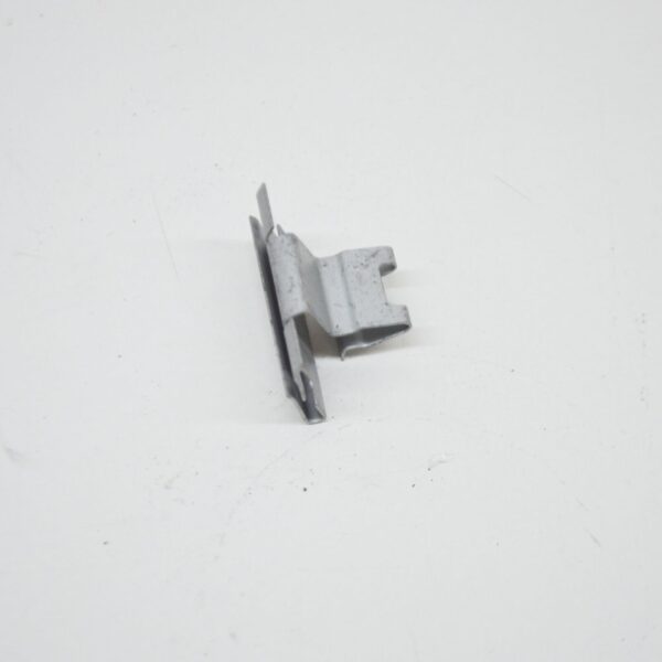 BMW Z4 Roadster E85 Door Window Railing Clip 9149284 07149149284 ORIGINAL - Image 2