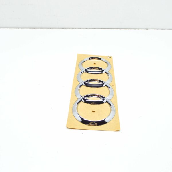 AUDI A8 4H Rear Tail Bootlid Emblem Badge 4H0853742B2ZZ ORIGINAL - Image 2