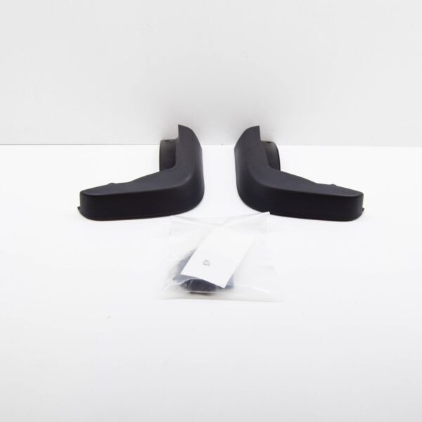 AUDI A4 B8 Front Mud Flap Set 8K0075111 ORIGINAL - Image 4