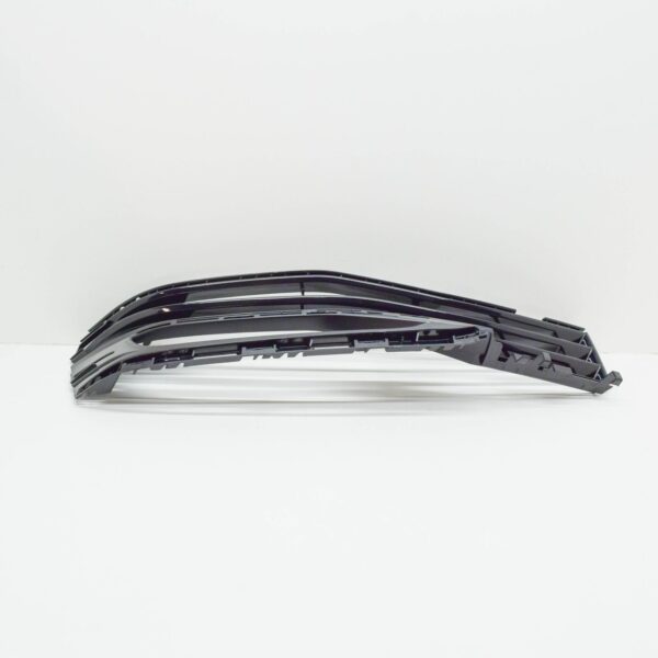 BMW 5 G30 Front Left Grill 51117385277  ORIGINAL - Image 3