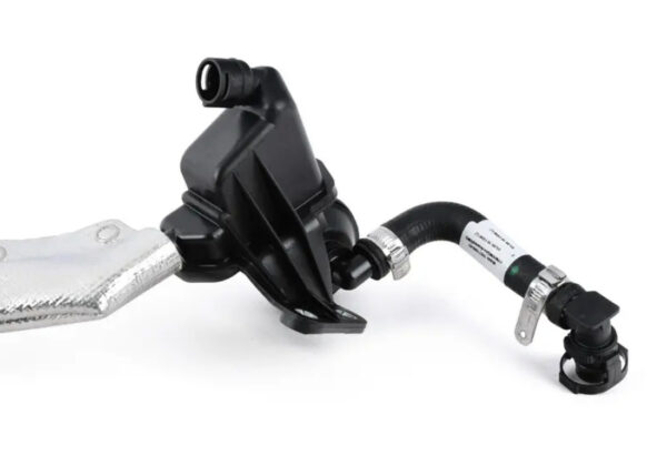 BMW i3 I01 Oil Separator Crankcase Ventilation 11158544835 8544835 ORIGINAL - Image 4