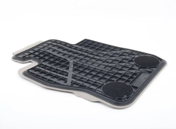 BMW 3 Gran Turismo F34 Front Floor Mat Set 2339811 51472339811 ORIGINAL - Image 3